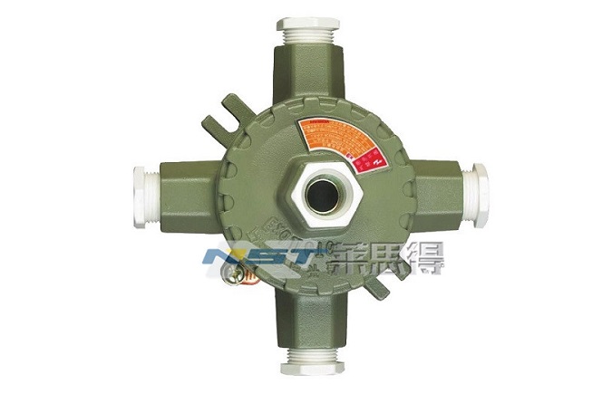 AH防爆接線(xiàn)盒